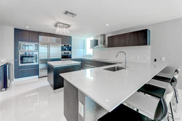 $2,100,000 | 17001 Collins Avenue, Unit 4008, Sunny Isles Beach, FL 33160