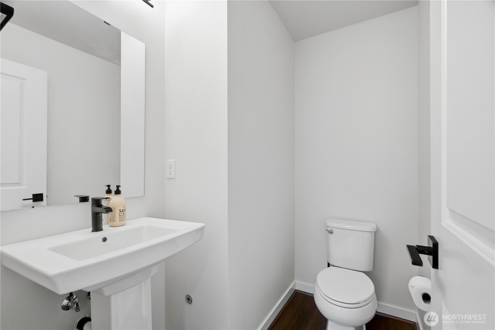 21725 25th Avenue Southeast, Unit D Bothell, WA 98021 - Photo 17 of 28 Gallery Image 17