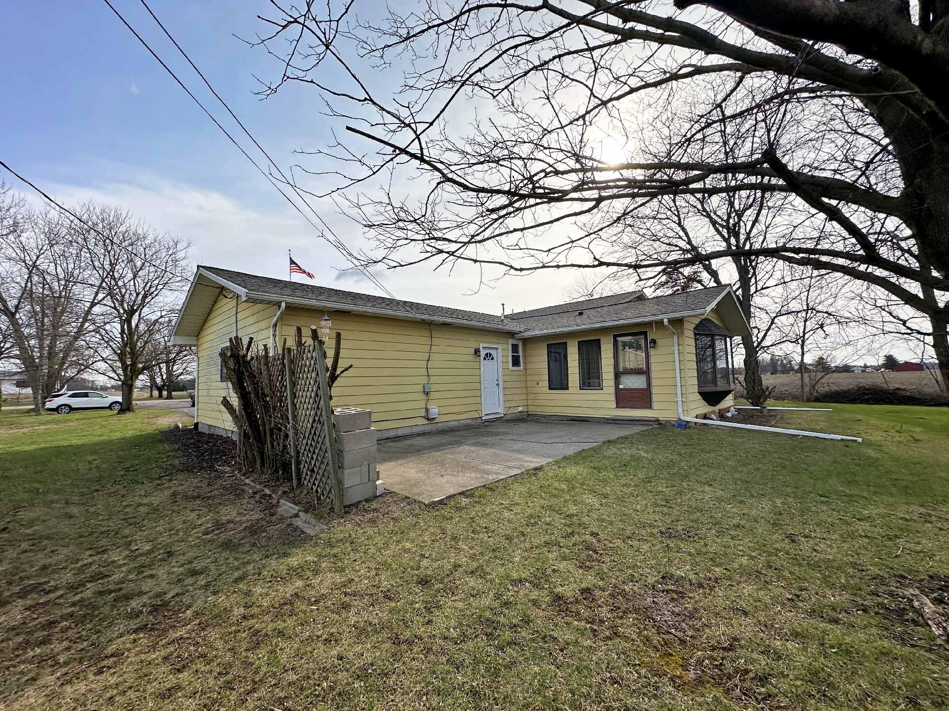 2565 Carleton Rockwood Road Carleton, MI 48117 - Photo 5 of 30 2565 Carlton-10 (1)