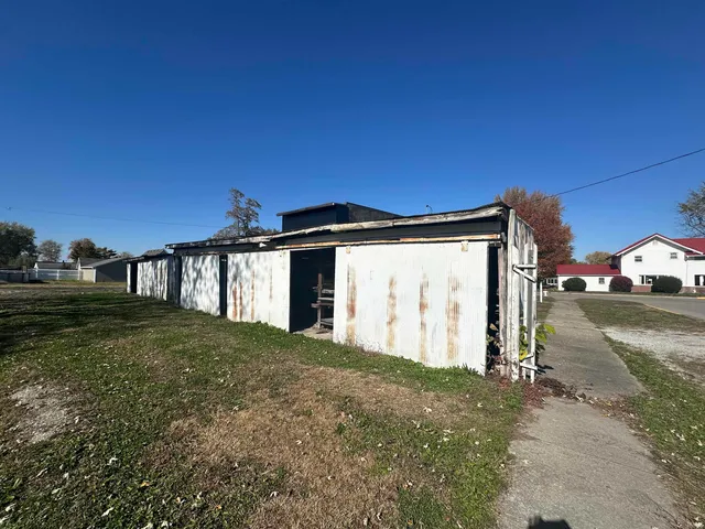 $159,900 | 420 West Main Street, Jasonville, IN 47438