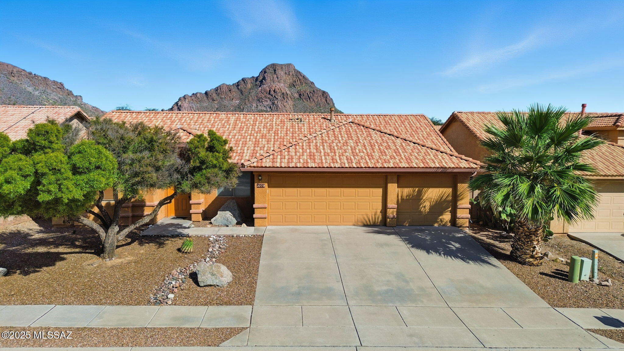 3279 South Thunder Chorus Road Tucson, AZ 85713 - Photo 2 of 39 Gallery Image 2