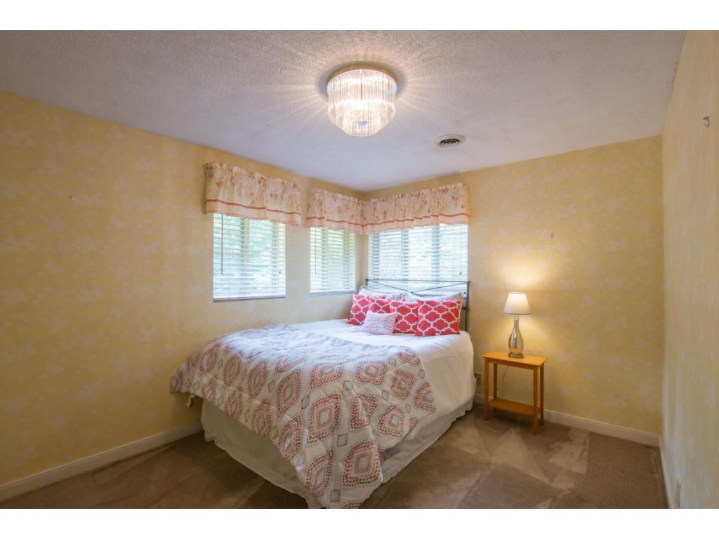 317 Robin Road Bristol, TN 37620 - Photo 18 of 35 Photo 18