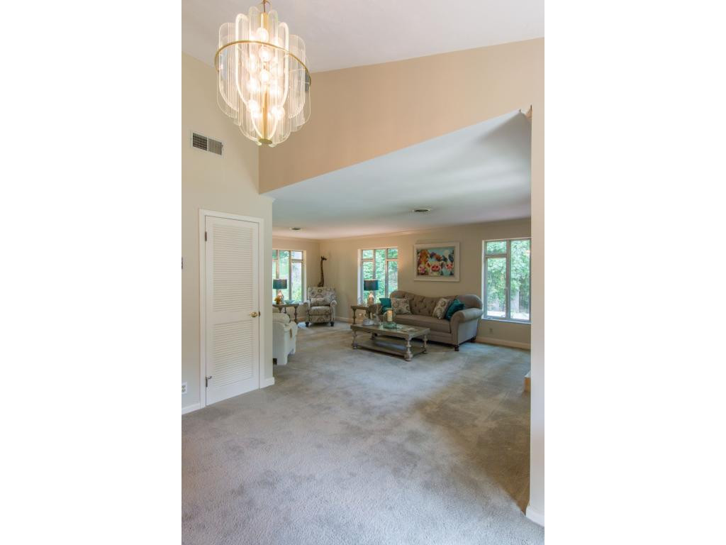 317 Robin Road Bristol, TN 37620 - Photo 23 of 35 Photo 23