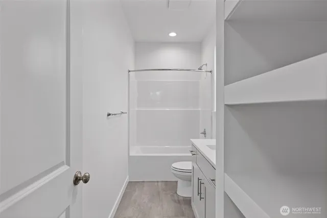 $805,985 | 20322 146 Street East, Unit 705, Bonney Lake, WA 98391