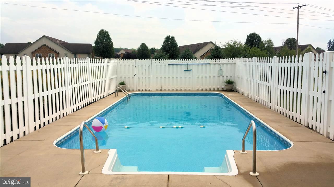 1330 Saddleback Road York, PA 17408 - Photo 28 of 35 Gallery Image 28