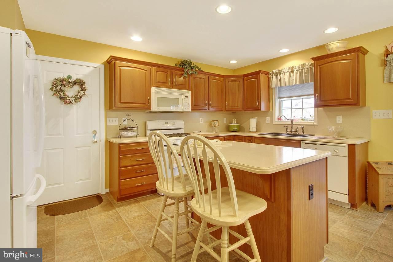 1330 Saddleback Road York, PA 17408 - Photo 8 of 35 Gallery Image 8