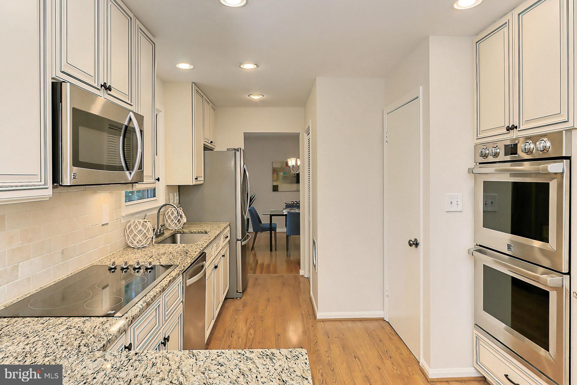 6808 Sydenstricker Road Springfield, VA 22153 - Photo 18 of 65 Recessed lighting
