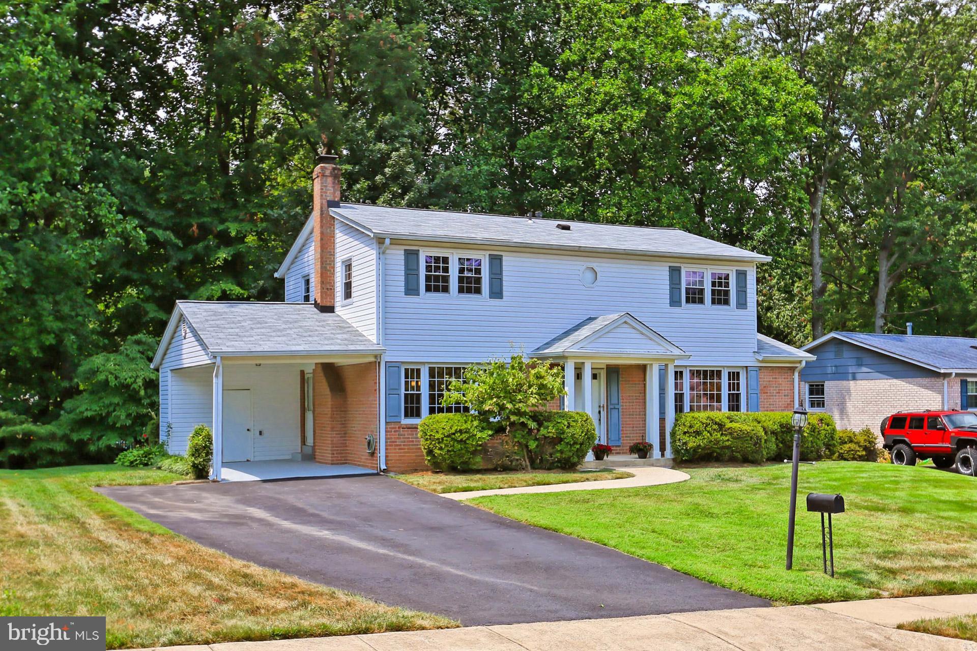 6808 Sydenstricker Road Springfield, VA 22153 - Photo 3 of 65 Double driveway