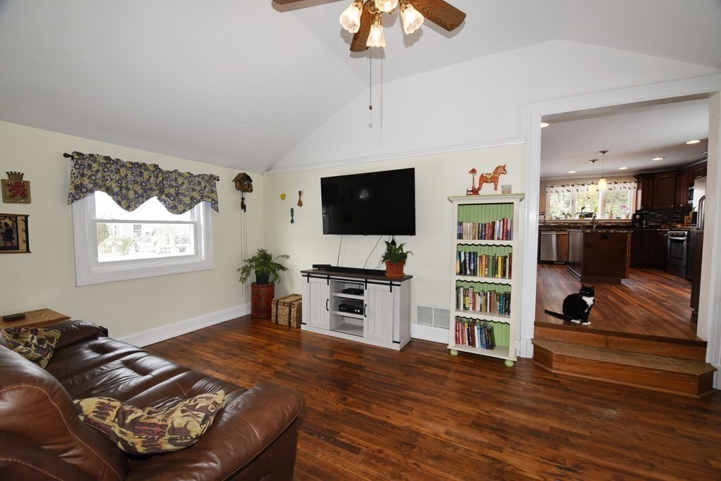 38 Leland Road Marshfield, MA 02050 - Photo 3 of 19 Gallery Image 3