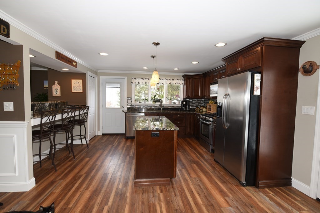 38 Leland Road Marshfield, MA 02050 - Photo 5 of 19 Gallery Image 5