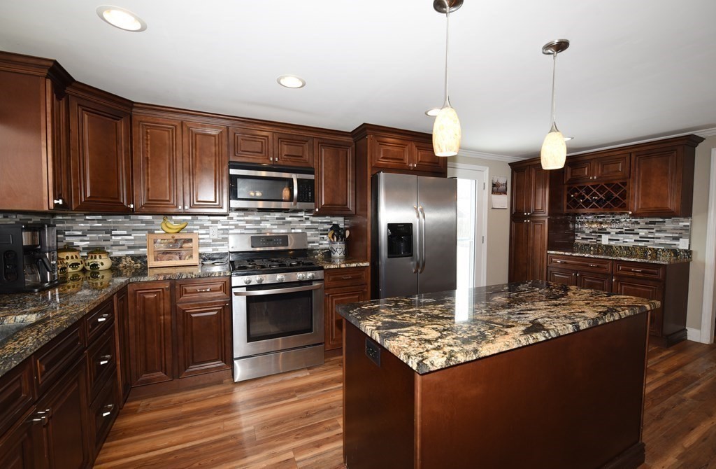 38 Leland Road Marshfield, MA 02050 - Photo 6 of 19 Gallery Image 6