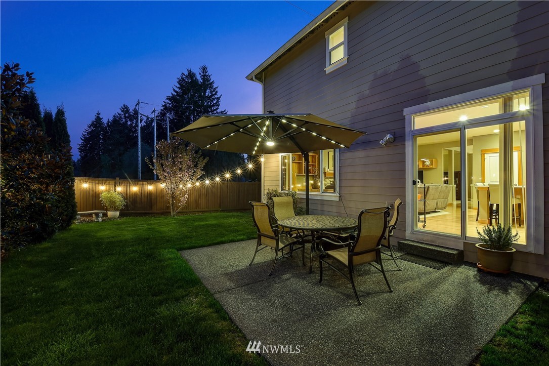 218 185th Place Southwest Bothell, WA 98012 - Photo 2 of 33 Gallery Image 2