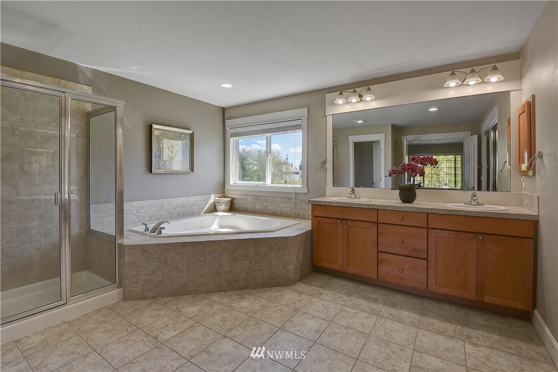 218 185th Place Southwest Bothell, WA 98012 - Photo 16 of 33 Gallery Image 16