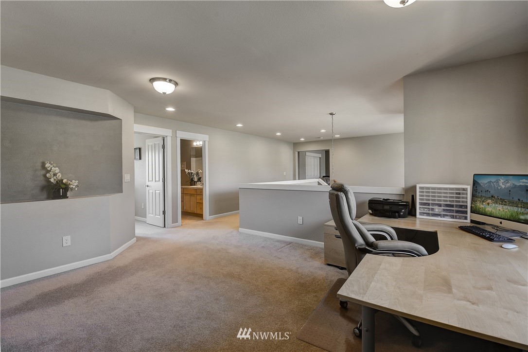 218 185th Place Southwest Bothell, WA 98012 - Photo 18 of 33 Gallery Image 18