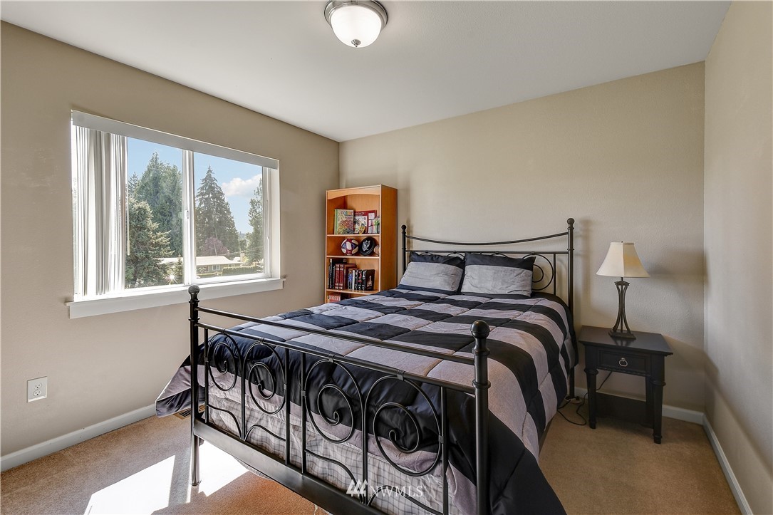 218 185th Place Southwest Bothell, WA 98012 - Photo 20 of 33 Gallery Image 20