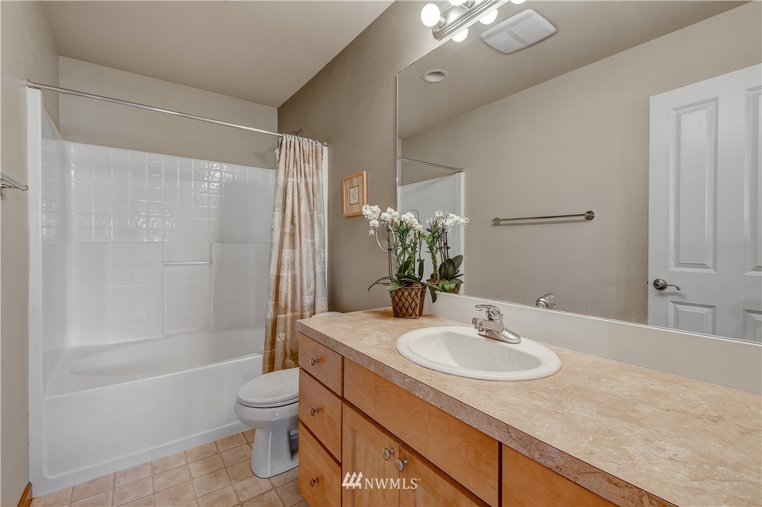 218 185th Place Southwest Bothell, WA 98012 - Photo 21 of 33 Gallery Image 21