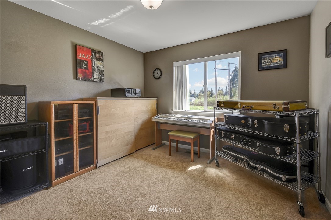 218 185th Place Southwest Bothell, WA 98012 - Photo 22 of 33 Gallery Image 22