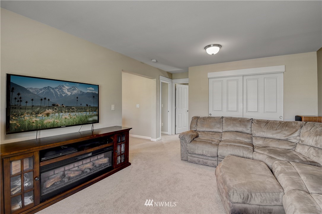 218 185th Place Southwest Bothell, WA 98012 - Photo 23 of 33 Gallery Image 23