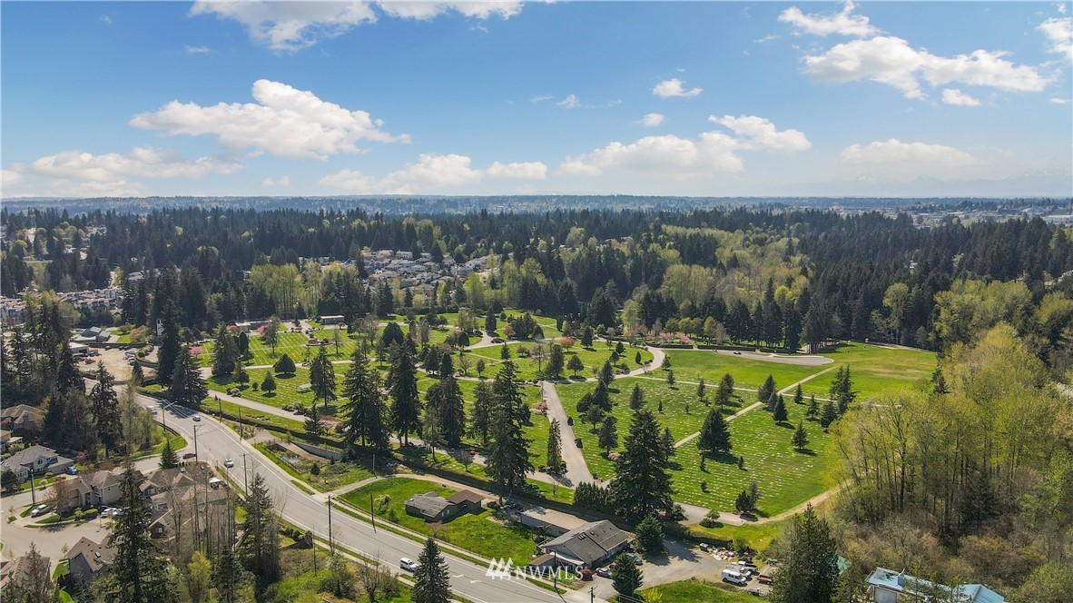 218 185th Place Southwest Bothell, WA 98012 - Photo 32 of 33 Gallery Image 32