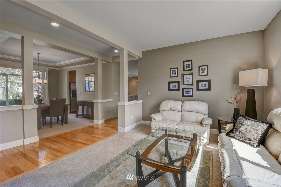 218 185th Place Southwest Bothell, WA 98012 - Photo 5 of 33 Gallery Image 5