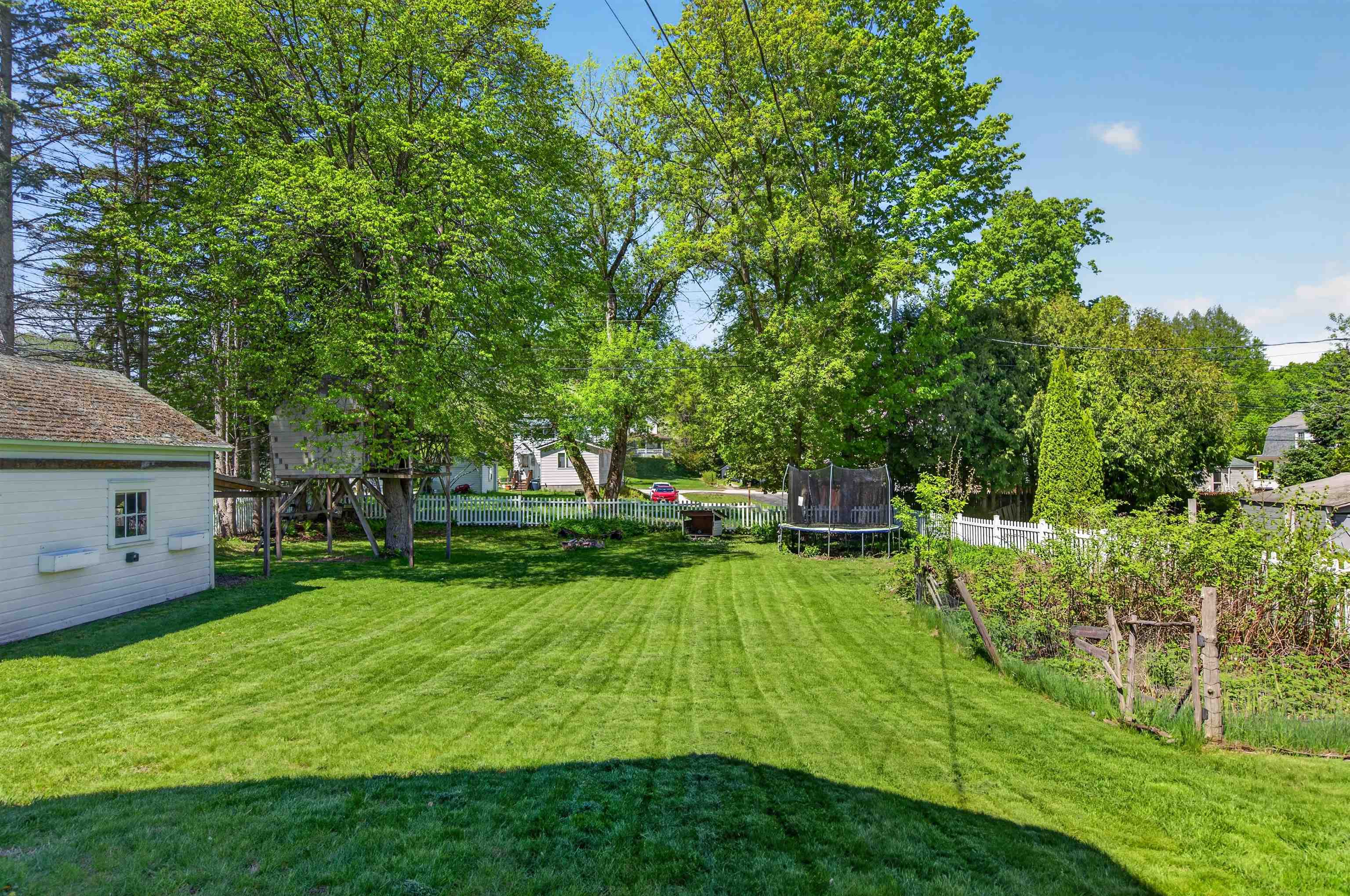 9 Park Street Proctor, VT 05765 - Photo 6 of 45