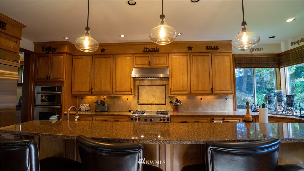 5625 Northeast 26th Street Renton, WA 98059 - Photo 10 of 31