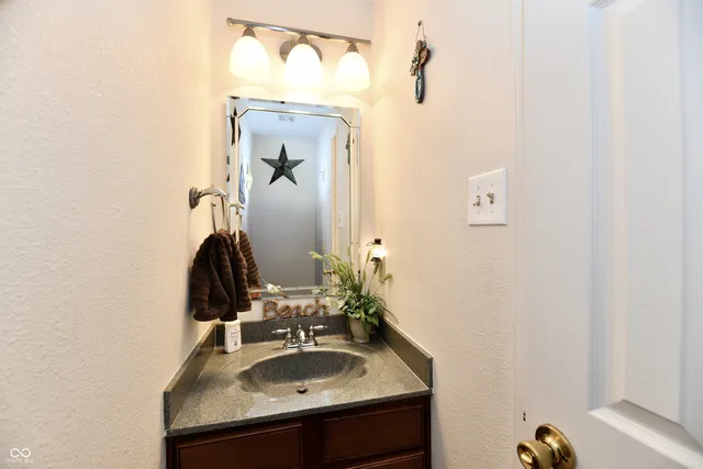 $359,900 | 5674 Doe Way, Noblesville, IN 46062