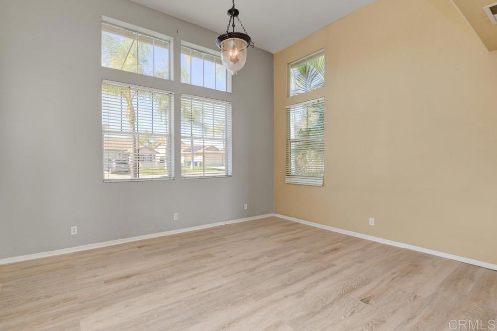 2156 Krystal Place Escondido, CA 92026 - Photo 7 of 28