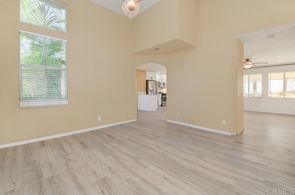 2156 Krystal Place Escondido, CA 92026 - Photo 9 of 28