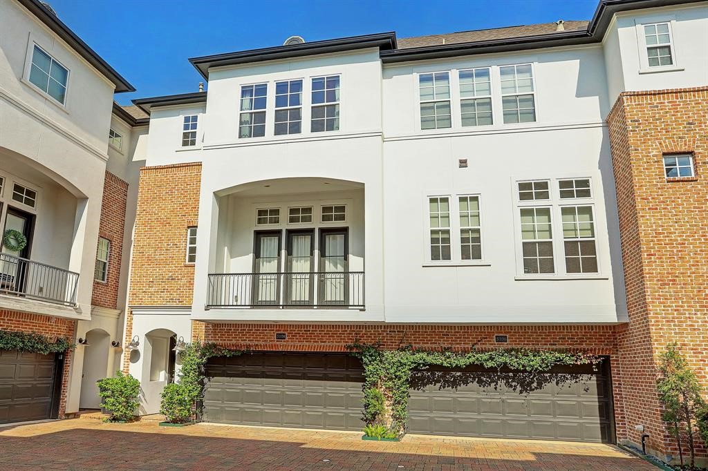 5108 Larkin Street Houston, TX 77007 - Photo 1 of 14