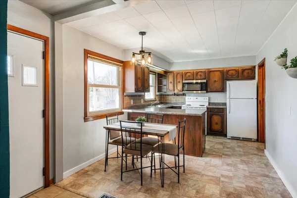 $224,900 | 314 East Linton Street, Viroqua, WI 54665