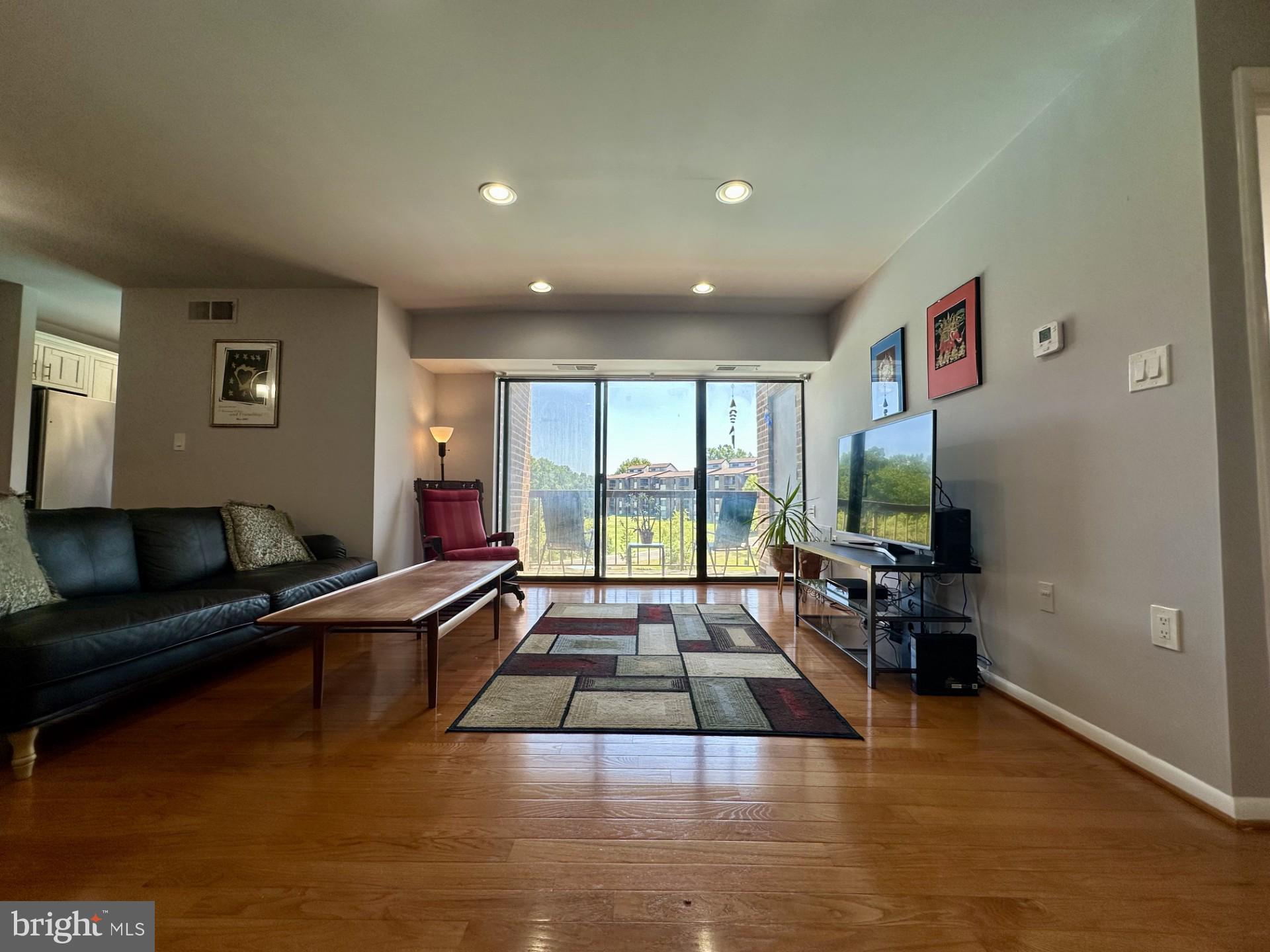 15702 Dorset Road, Unit 135 Laurel, MD 20707 - Photo 14 of 26 Recessed lighting