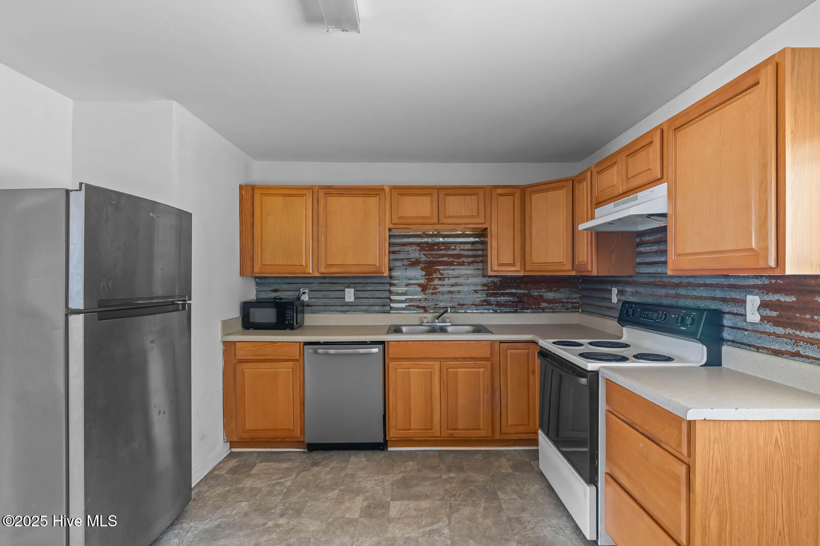 103 Riegel Drive Hubert, NC 28539 - Photo 12 of 17 Kitchen