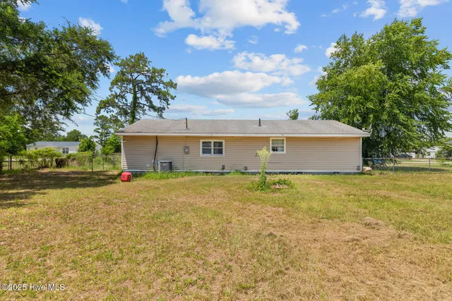 $190,000 | 103 Riegel Drive, Hubert, NC 28539