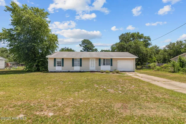 $190,000 | 103 Riegel Drive, Hubert, NC 28539