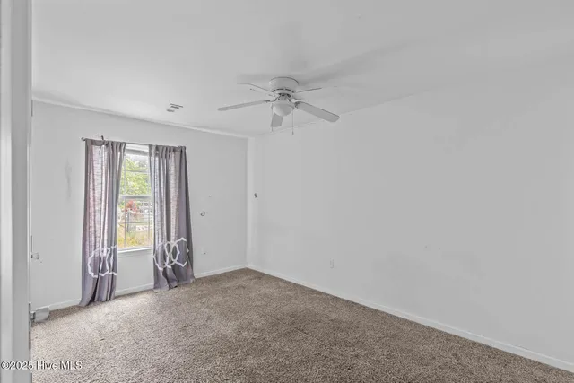 $190,000 | 103 Riegel Drive, Hubert, NC 28539