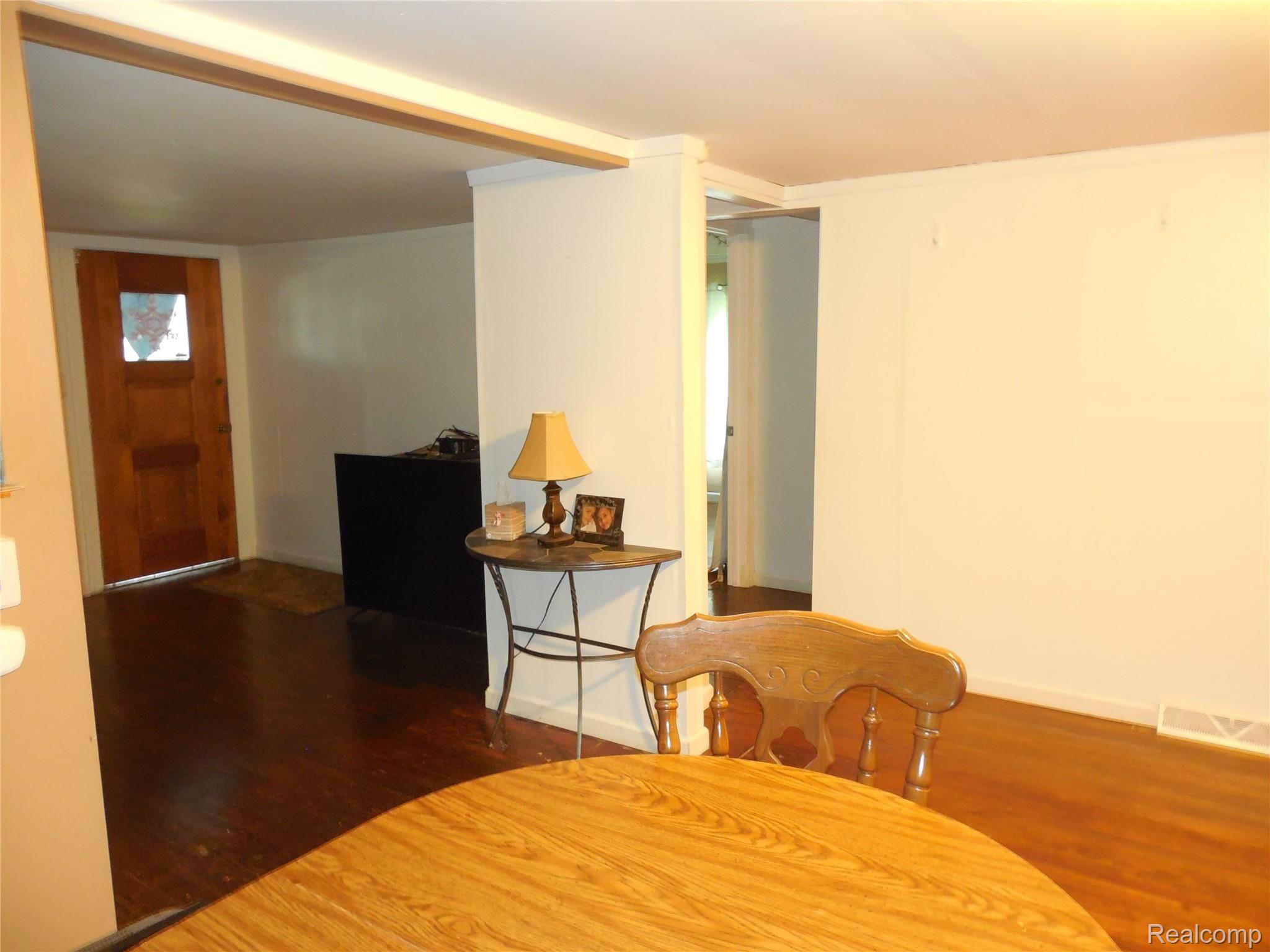 6742 Draper Road Jackson, MI 49201 - Photo 29 of 44 DSCN3089.JPG