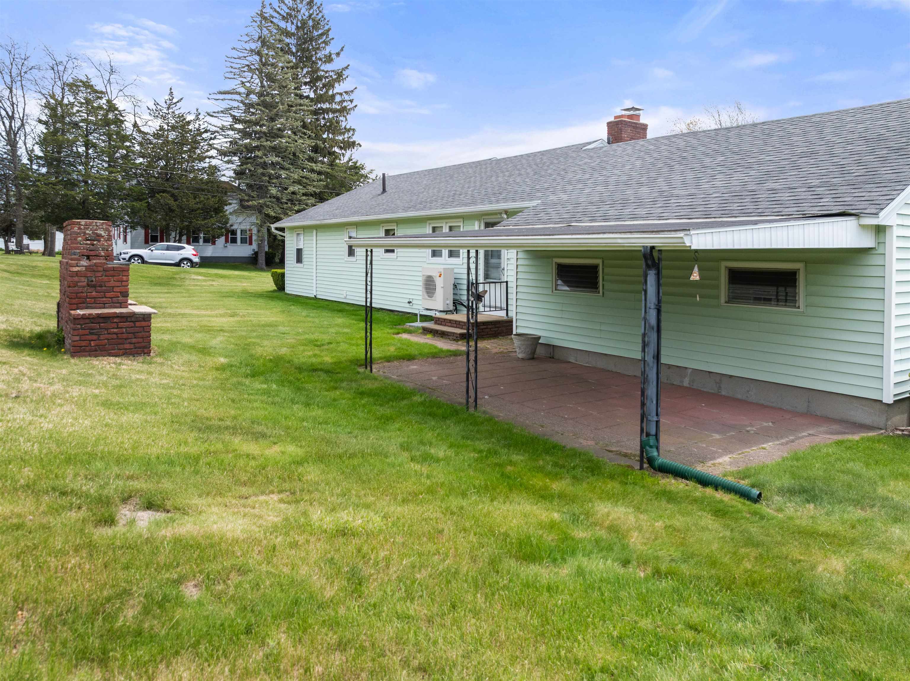 1310 Wellington Road Manchester, NH 03104 - Photo 11 of 35