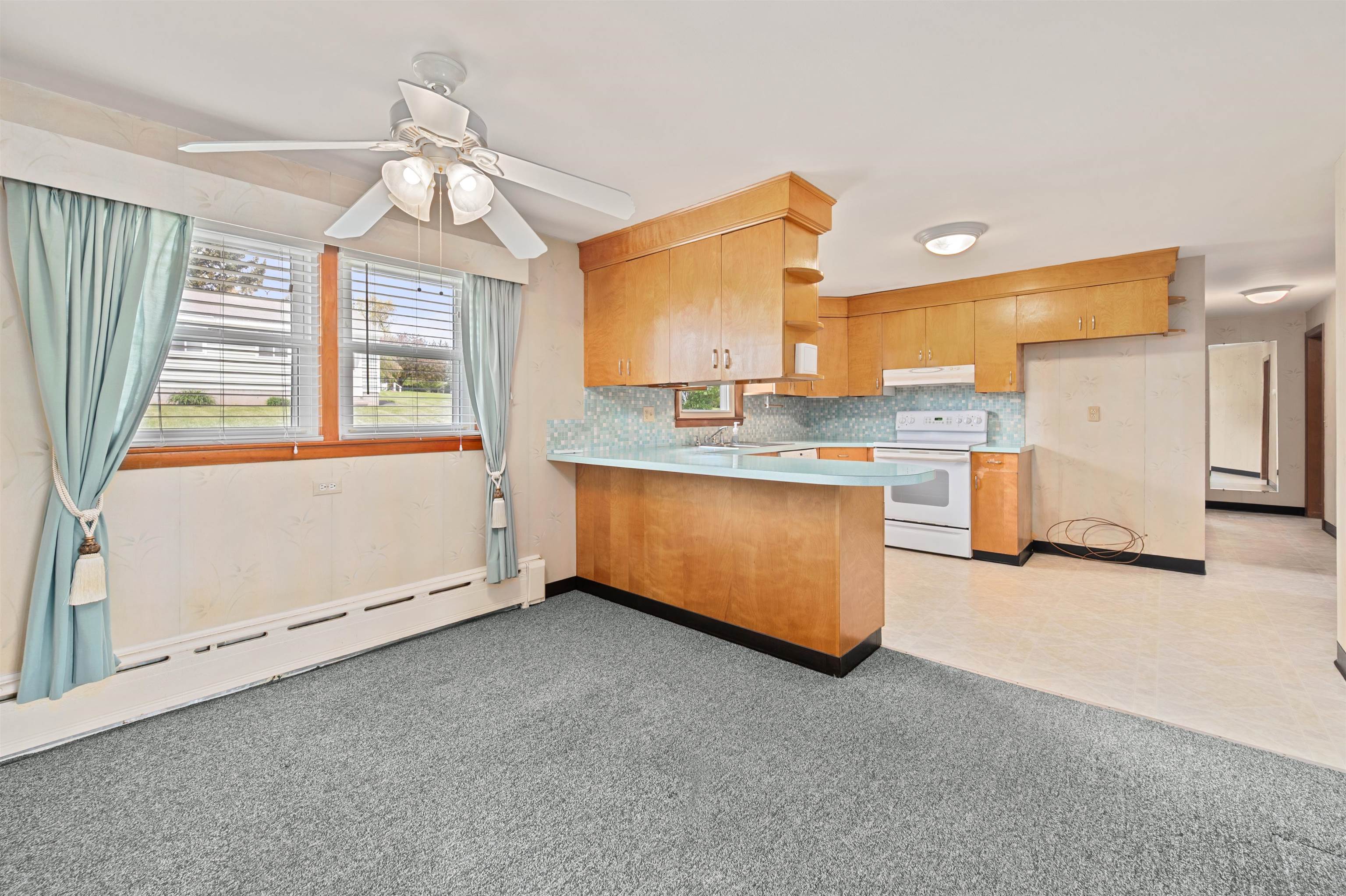 1310 Wellington Road Manchester, NH 03104 - Photo 14 of 35