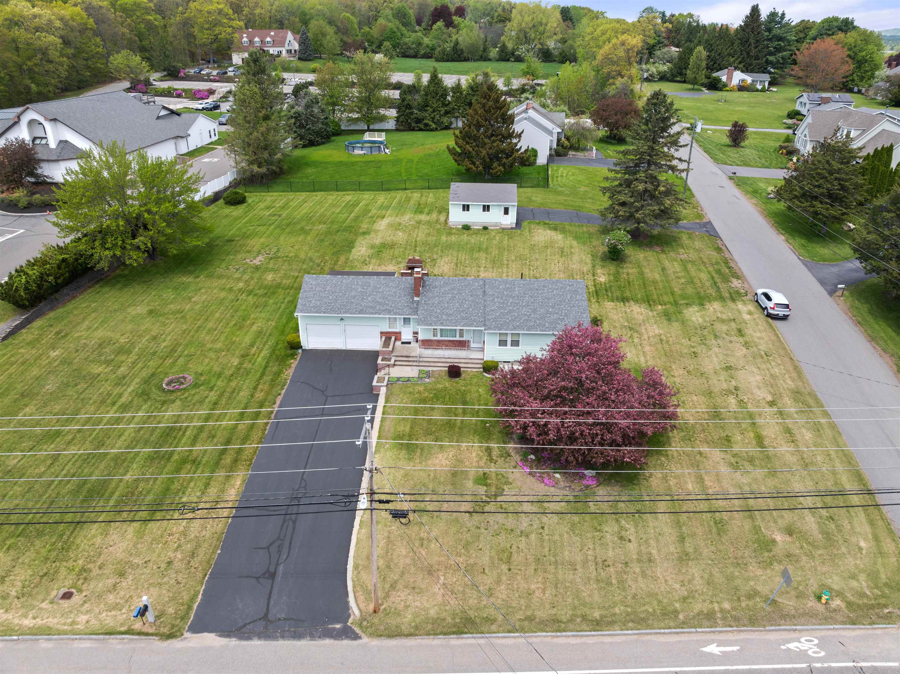 1310 Wellington Road Manchester, NH 03104 - Photo 2 of 35