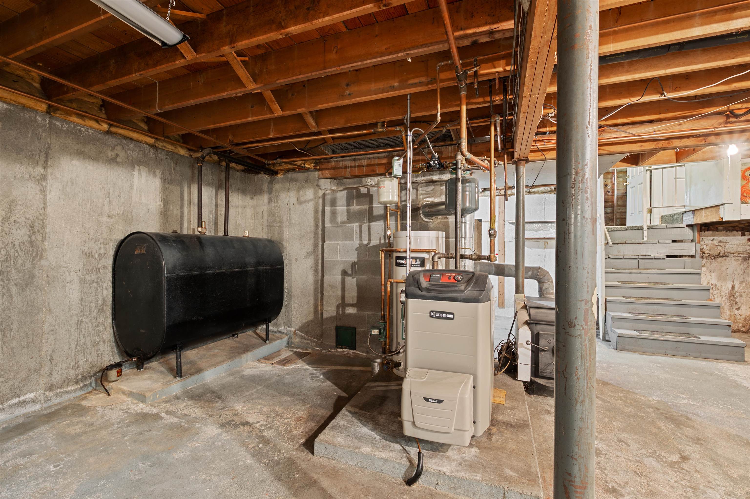 1310 Wellington Road Manchester, NH 03104 - Photo 29 of 35