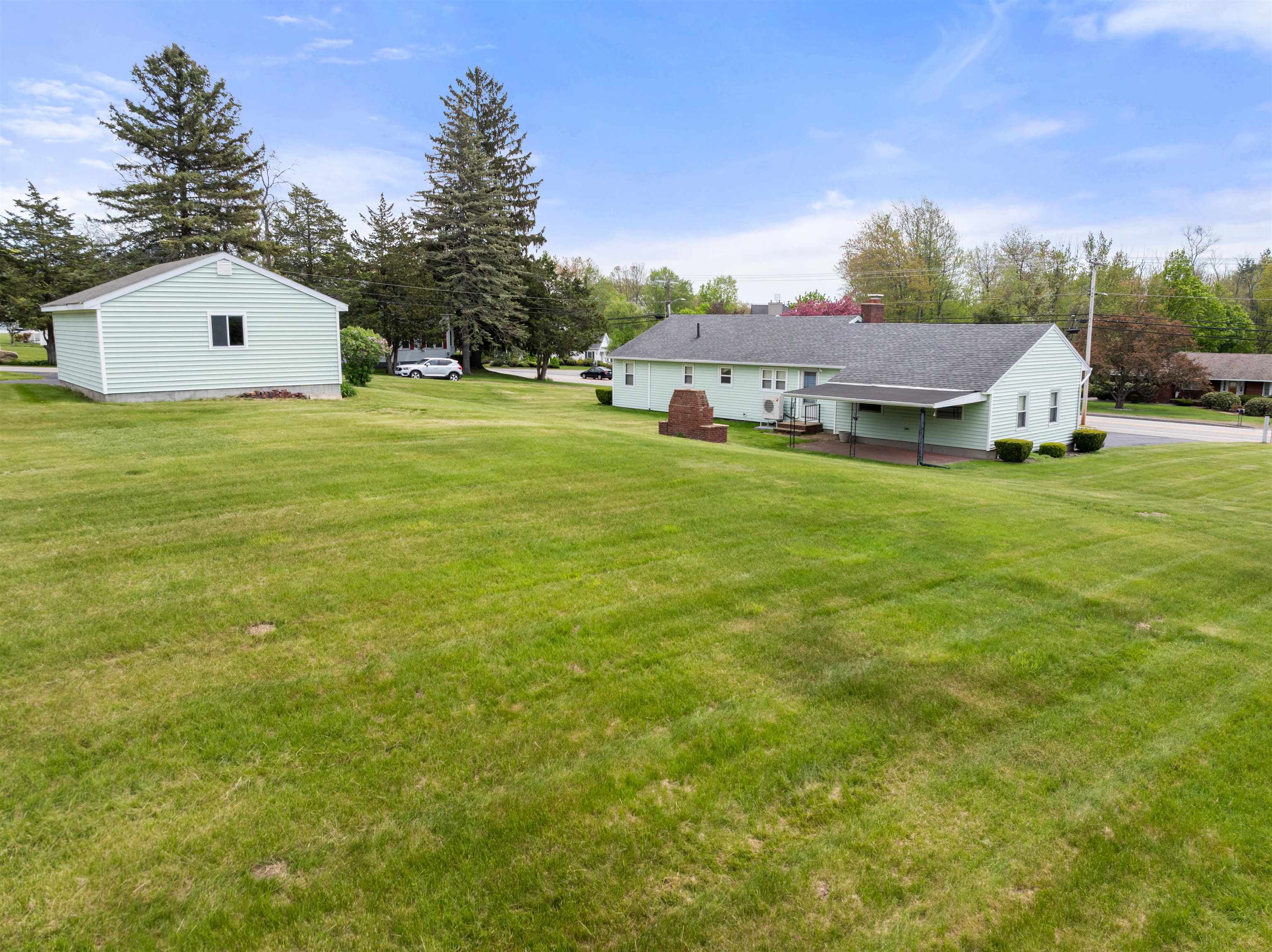 1310 Wellington Road Manchester, NH 03104 - Photo 3 of 35