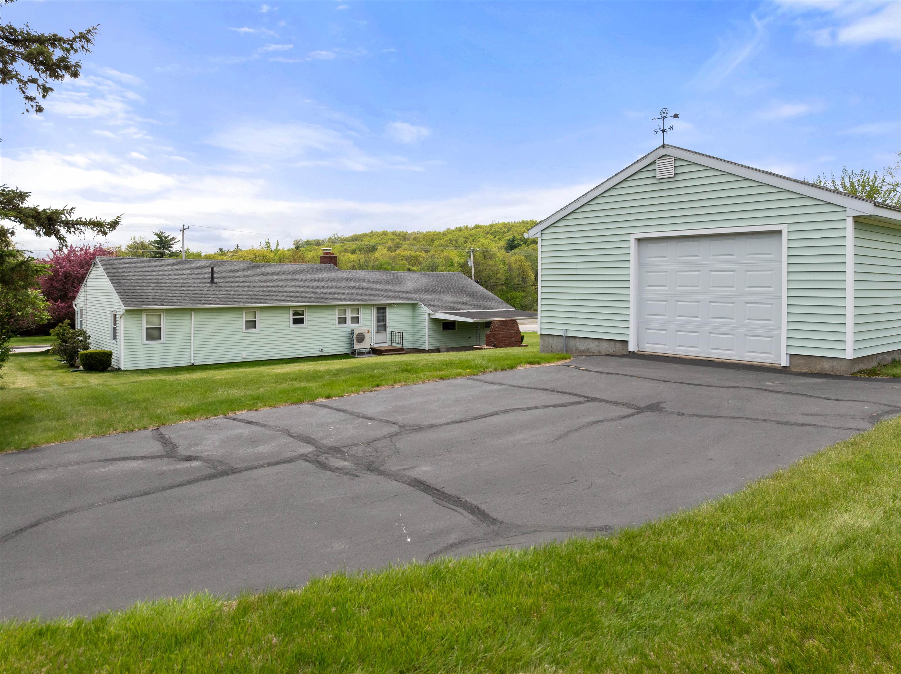 1310 Wellington Road Manchester, NH 03104 - Photo 31 of 35