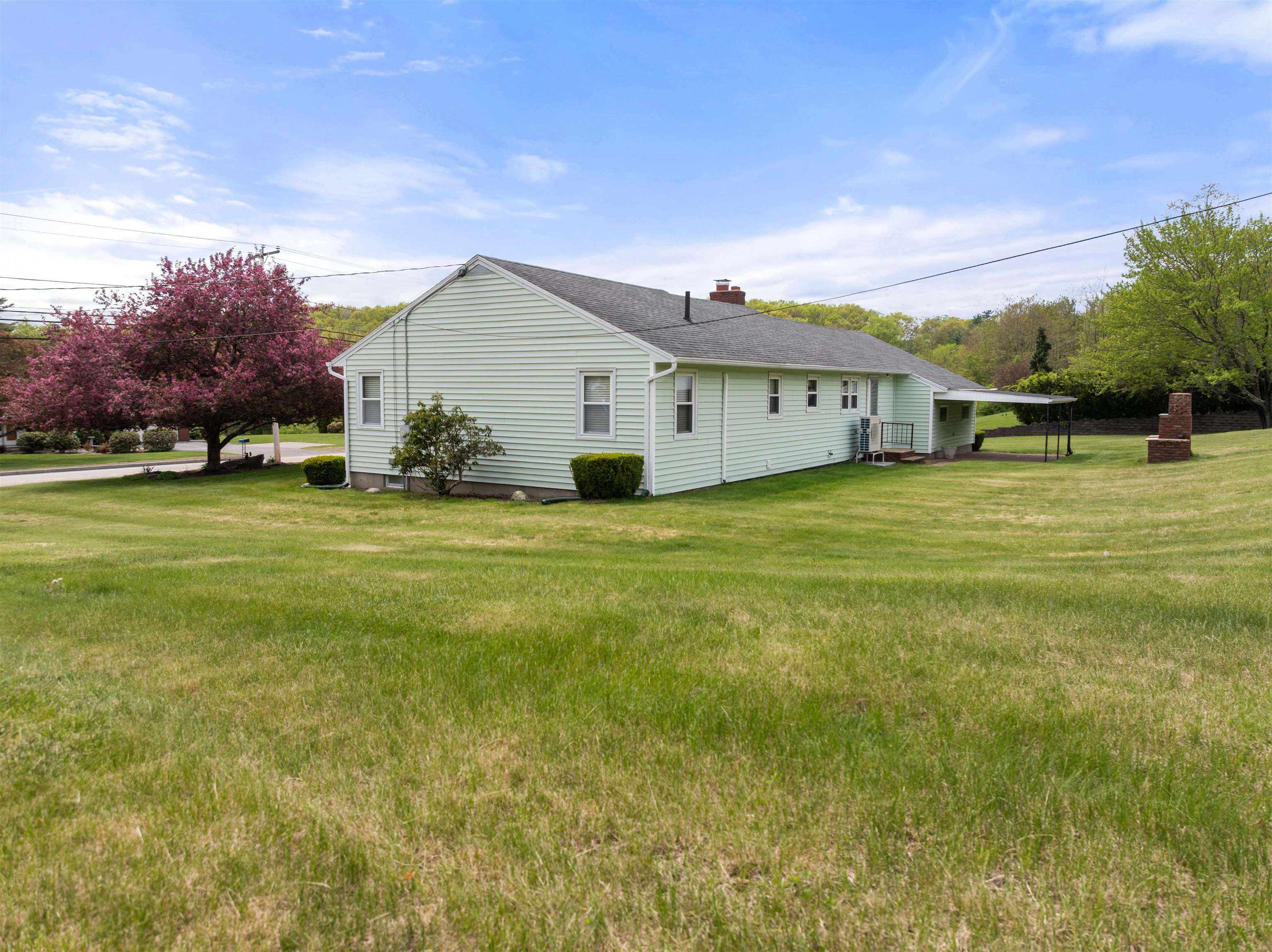 1310 Wellington Road Manchester, NH 03104 - Photo 32 of 35