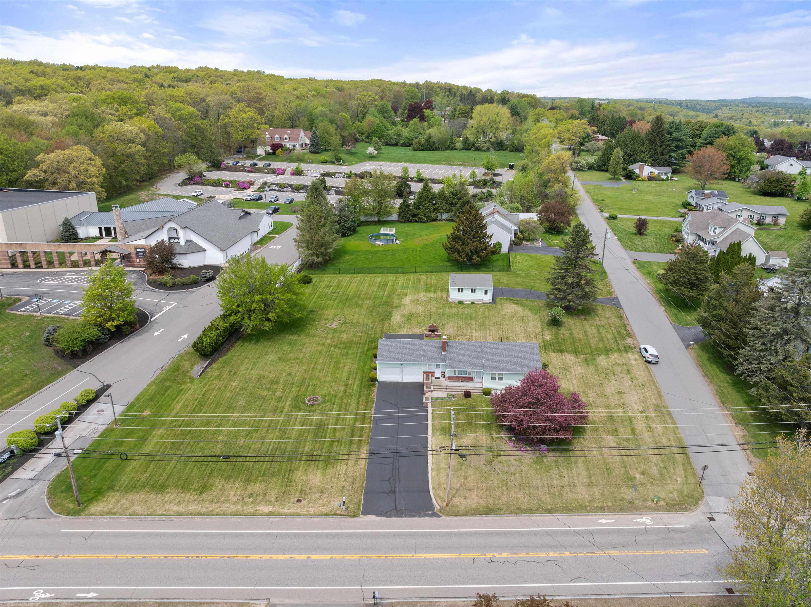 1310 Wellington Road Manchester, NH 03104 - Photo 34 of 35