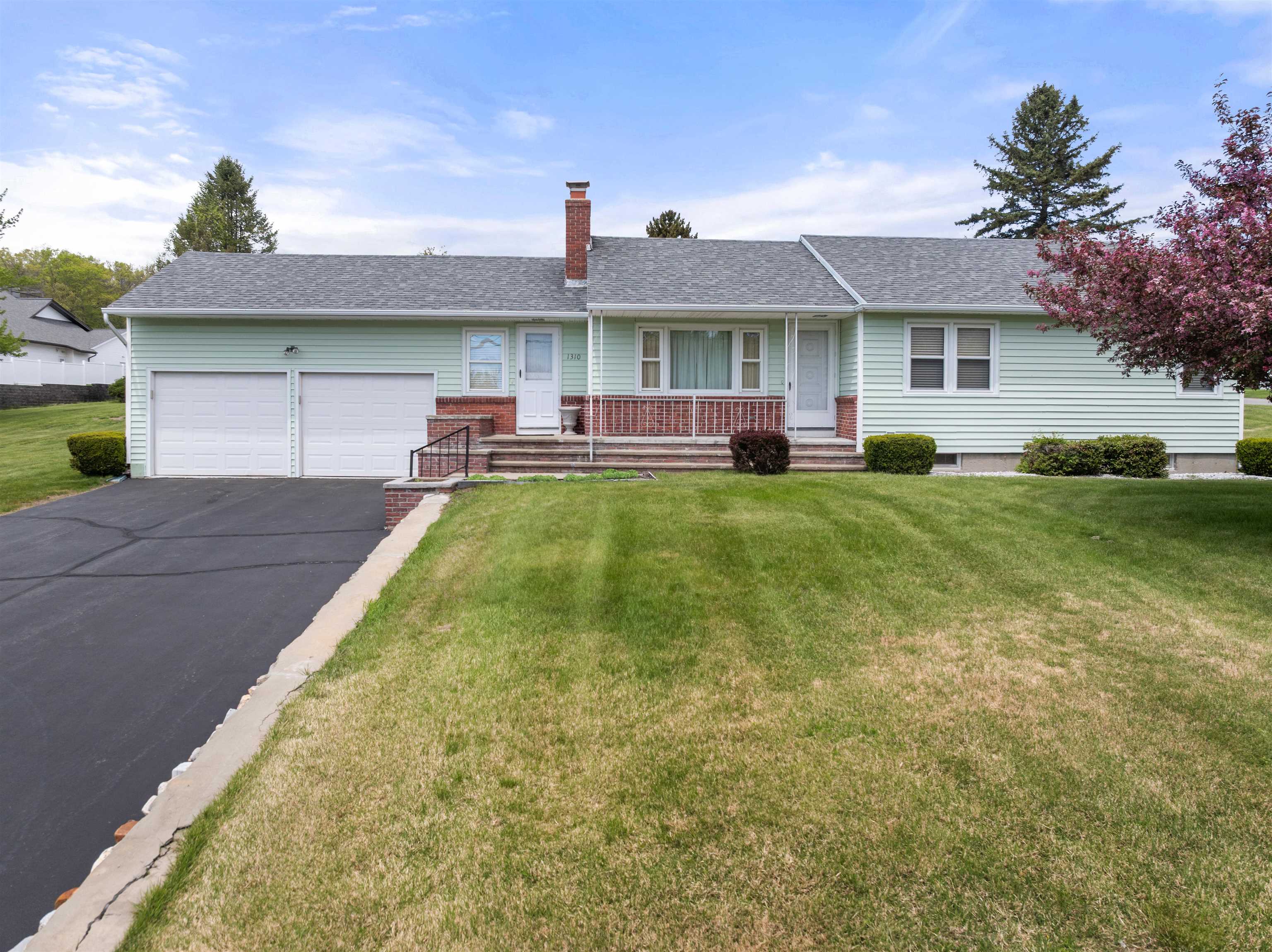 1310 Wellington Road Manchester, NH 03104 - Photo 8 of 35