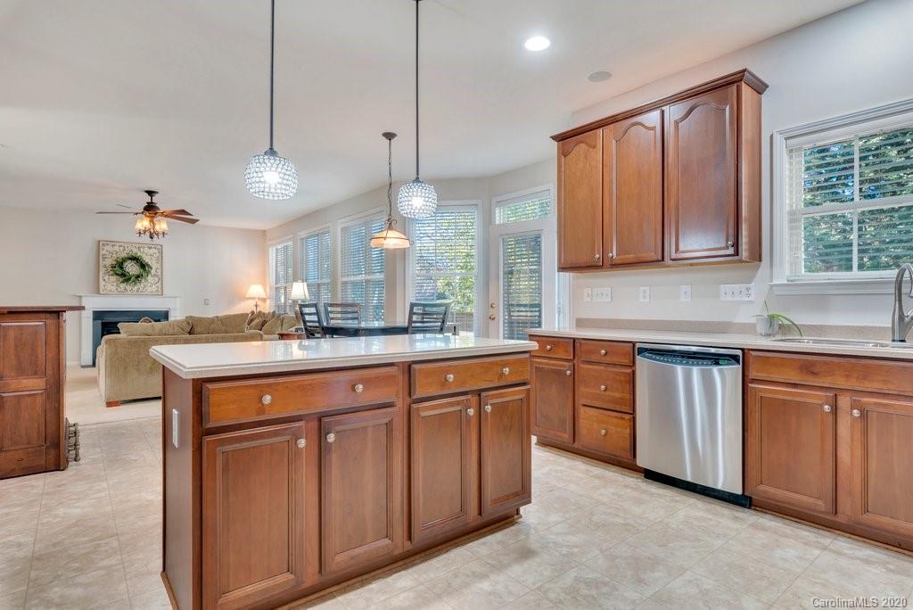 4315 Sunset Rose Drive Fort Mill, SC 29708 - Photo 11 of 35 Gallery Image 11