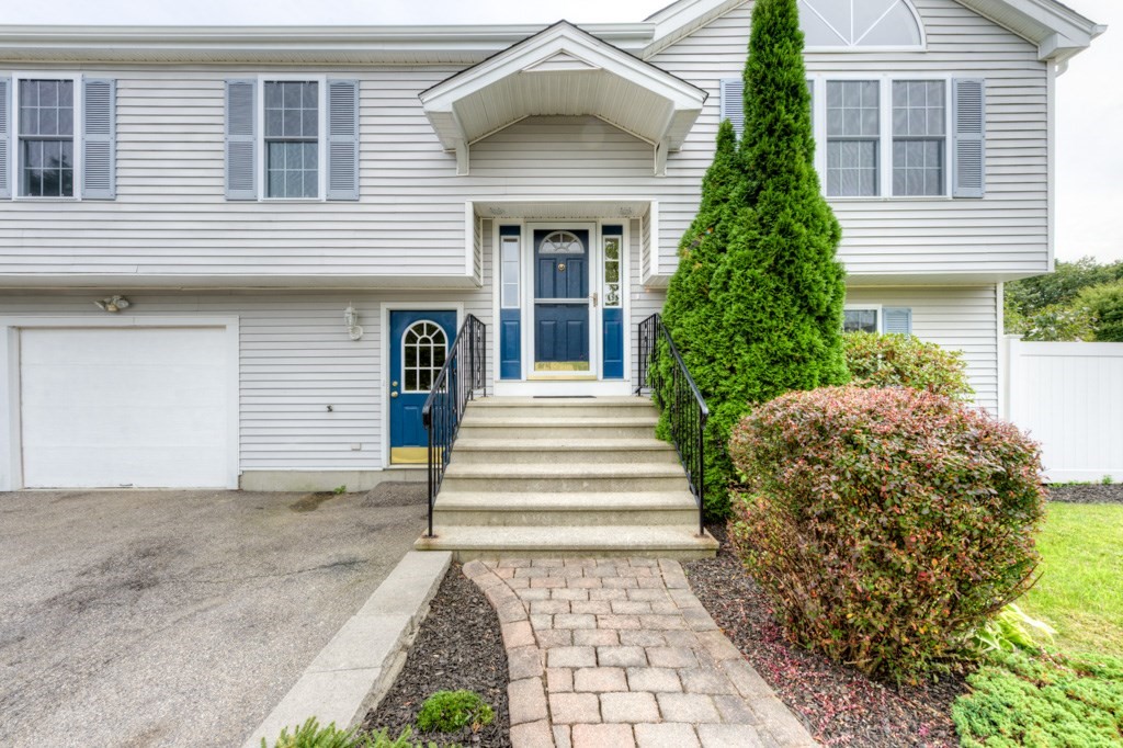 12 Matteo Street Worcester, MA 01606 - Photo 2 of 42 Gallery Image 2