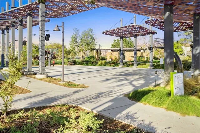 $1,360,000 | 135 Fixie, Irvine, CA 92618