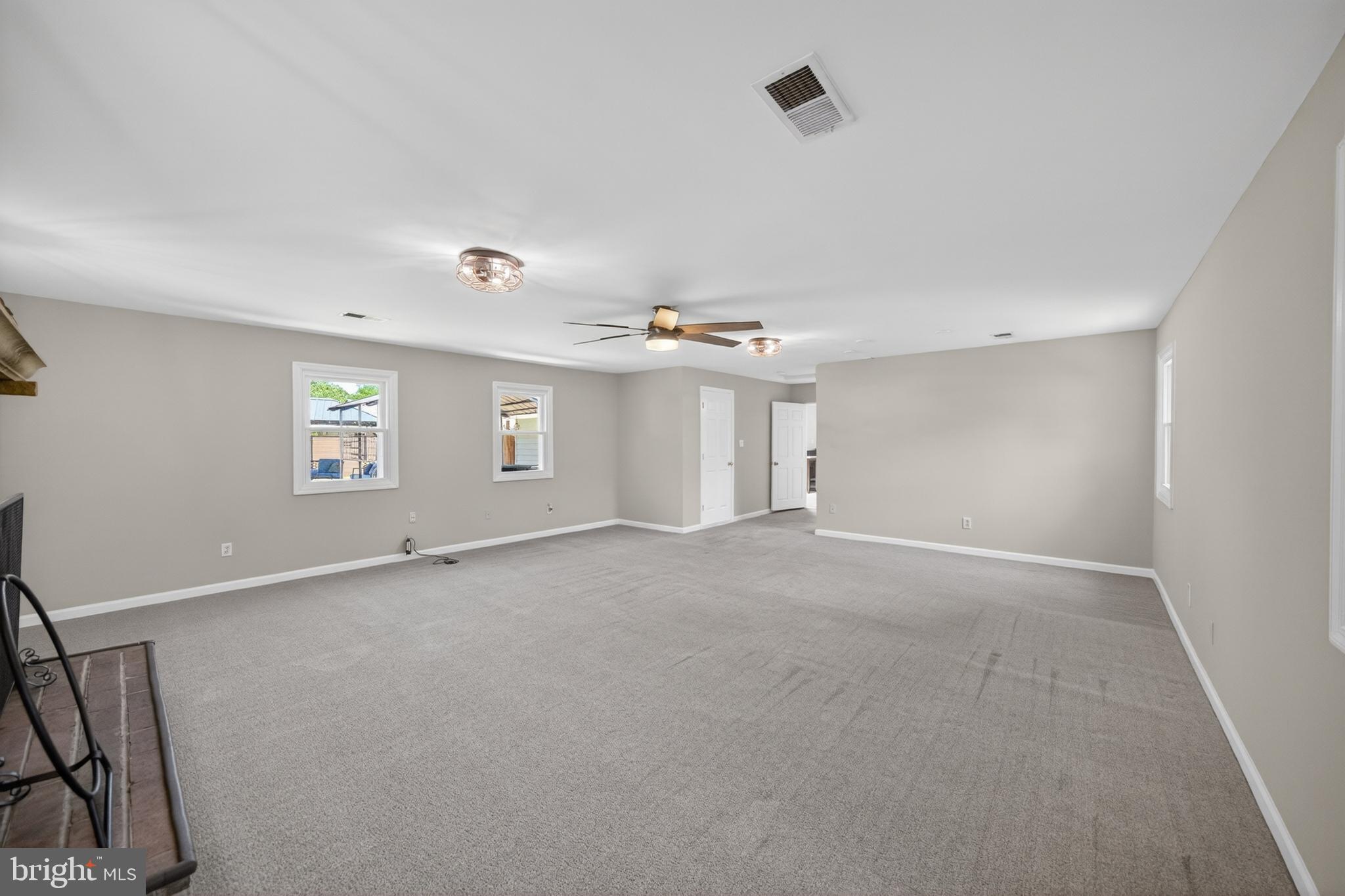 1023 South Hoga Road Sterling, VA 20164 - Photo 22 of 39